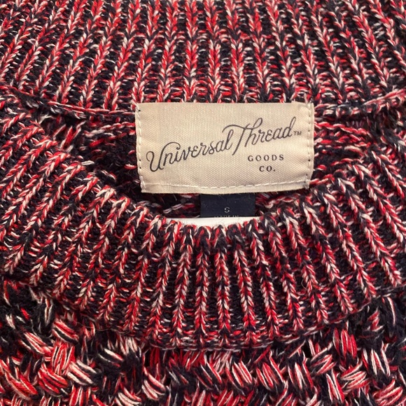 Knit Universal Thread Sweater - Picture 2 of 4